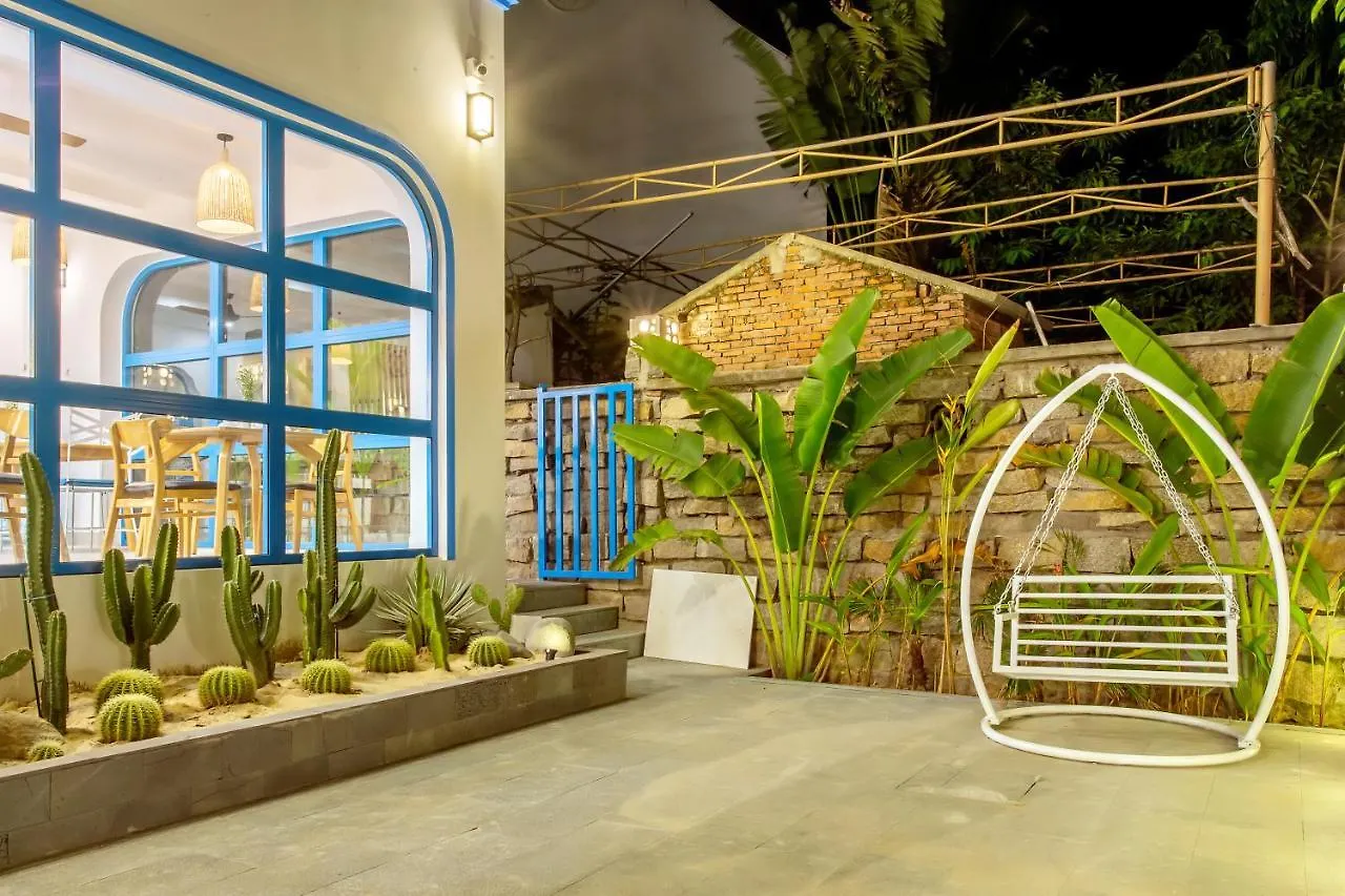 Santorin Hoian Villa Hoi An 0*,  Vietname