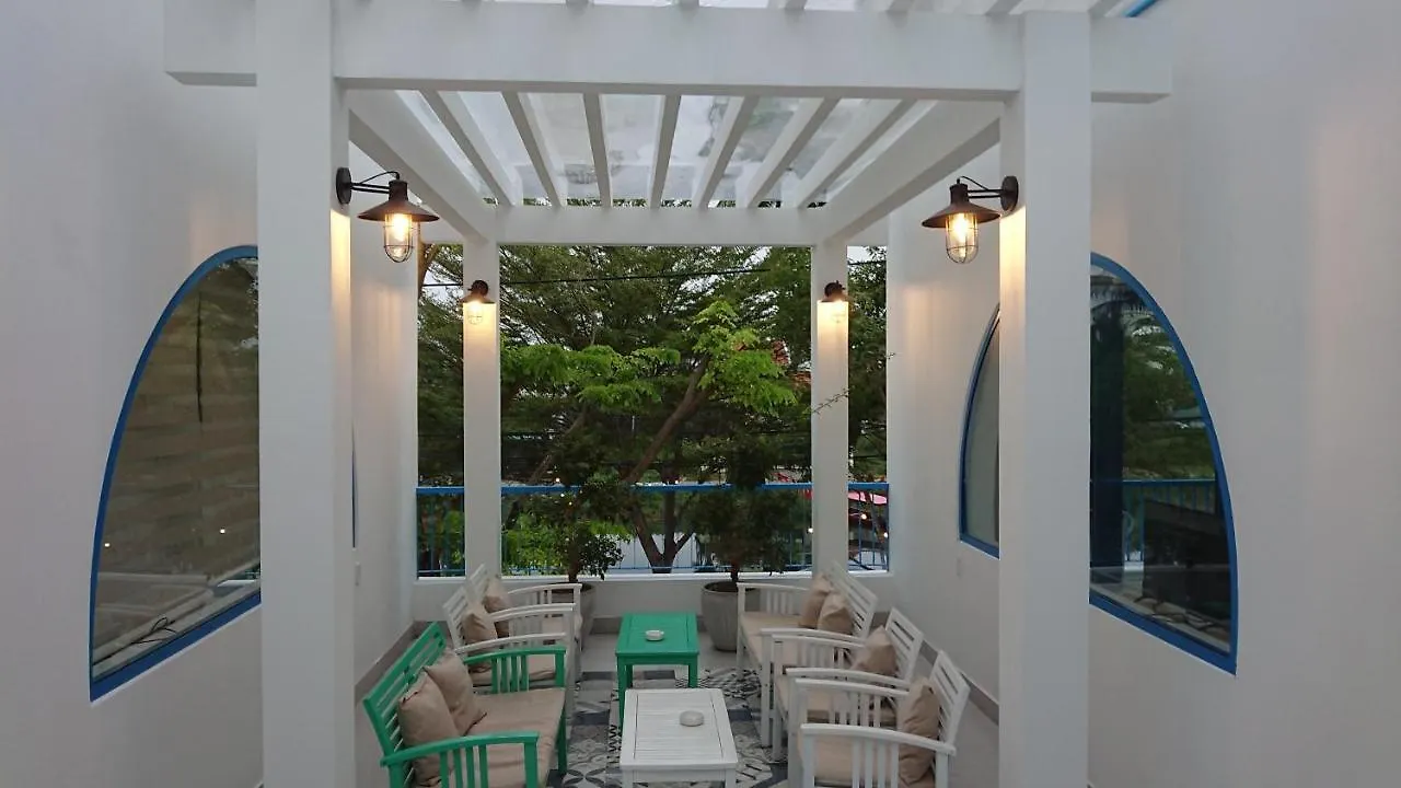 Santorin Hoian Villa Hoi An Vietnam