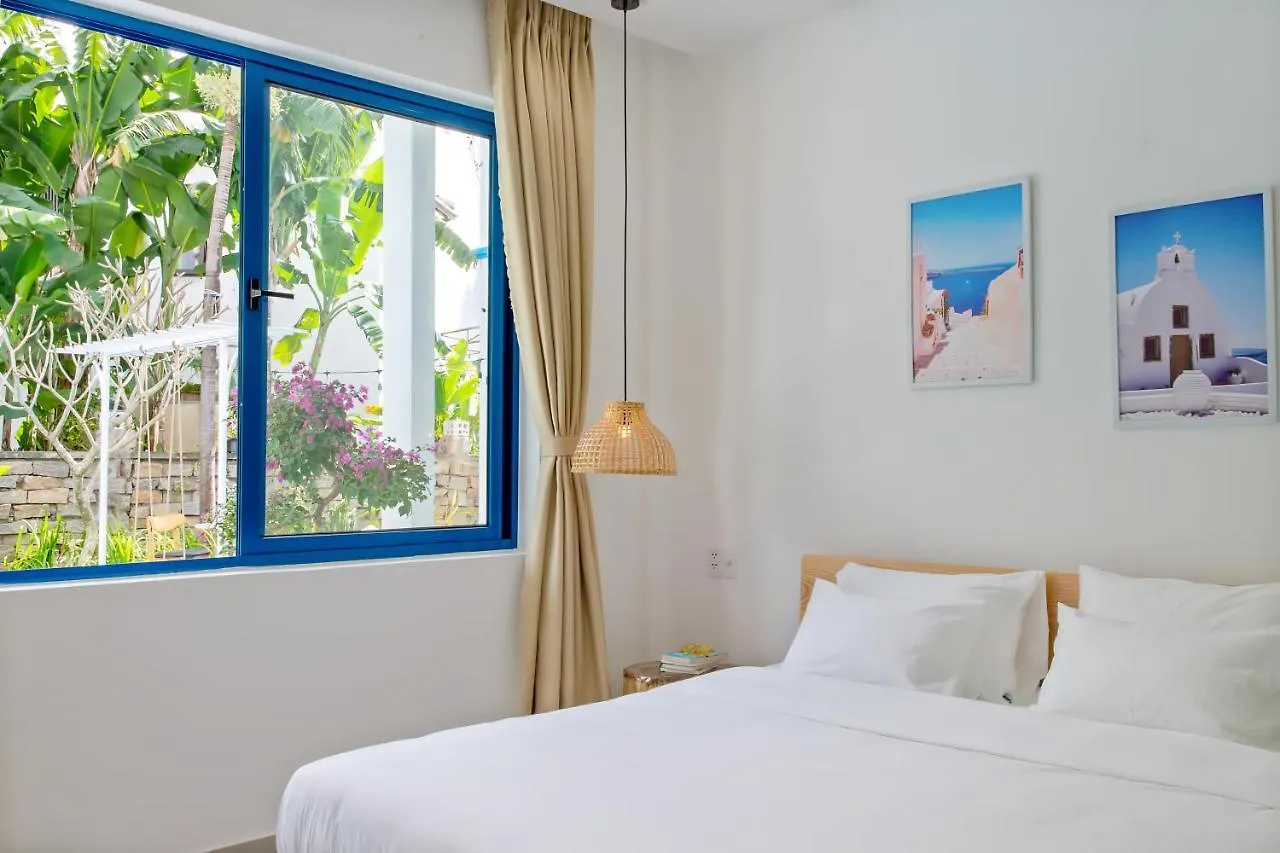 Santorin Hoian Villa Hoi An Vietnam